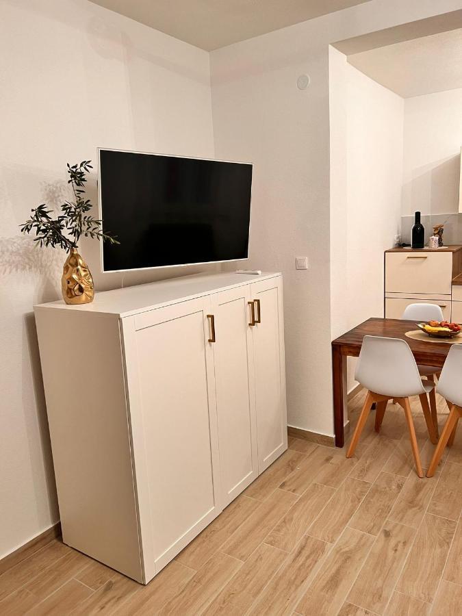 Apartmani Tin Starigrad Paklenica Bagian luar foto